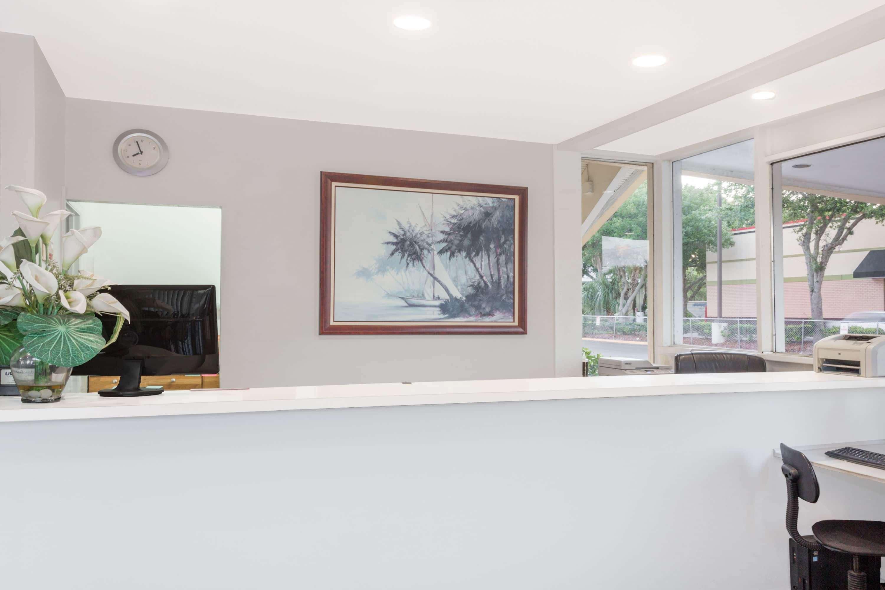 Howard Johnson By Wyndham Vero Beach / Downtown Екстериор снимка