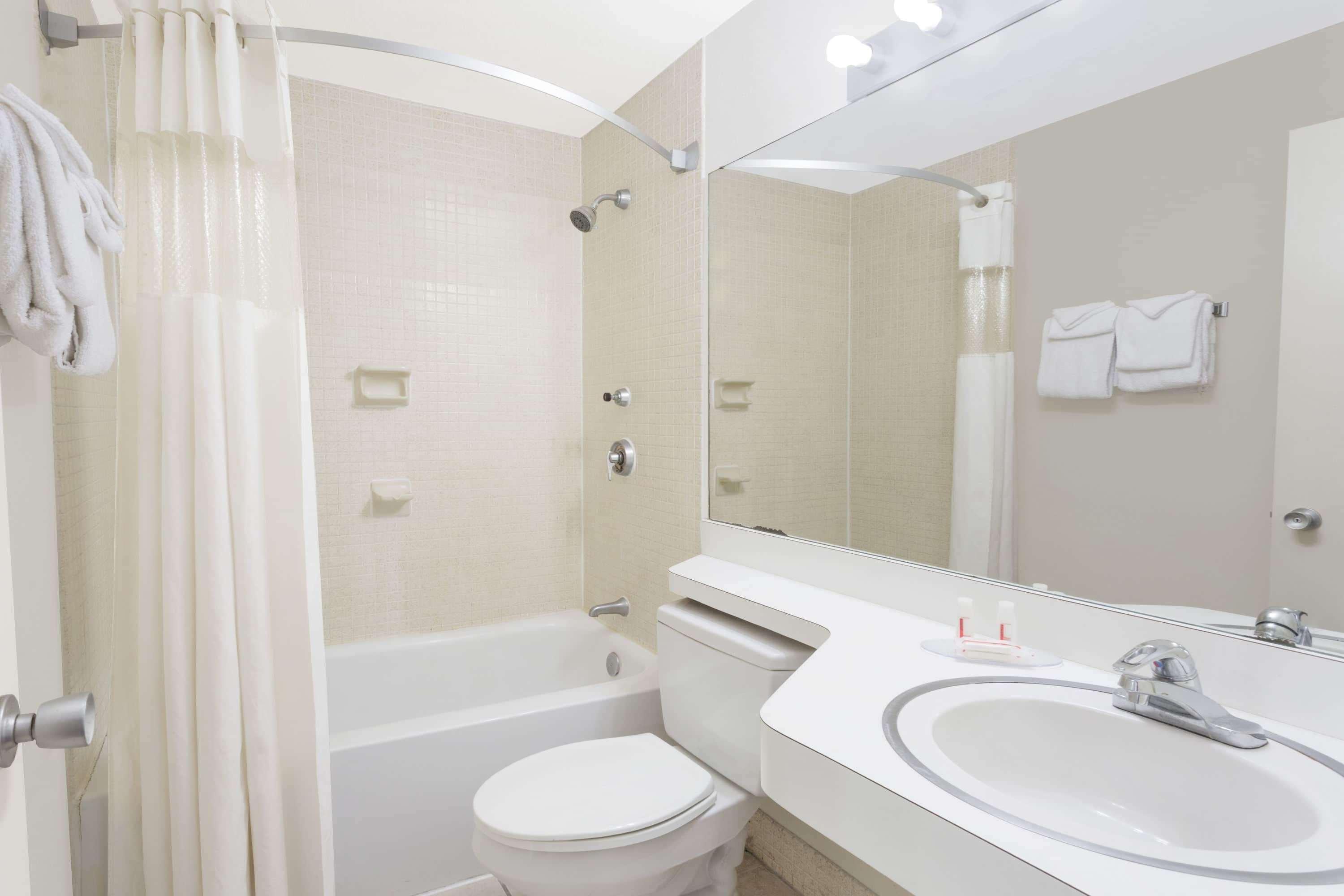 Howard Johnson By Wyndham Vero Beach / Downtown Екстериор снимка